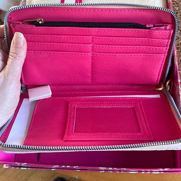 Betsey Johnson Light Pink Bow Embossed Wallet, with Soft, Cozy Cream Sca… - Picture 7 of 13